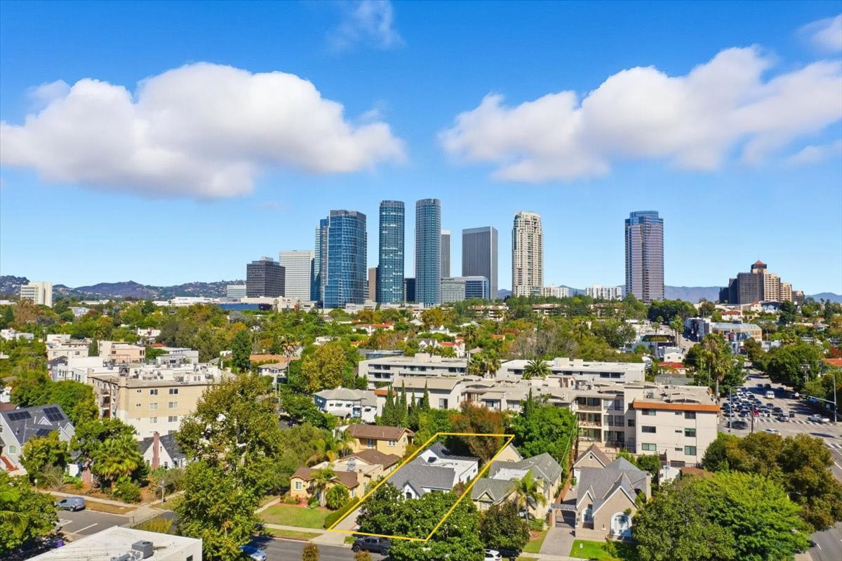 2156 Linnington Ave.